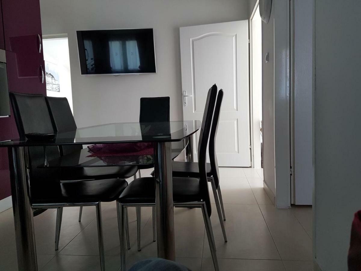 Apartment Dijana Kaštela المظهر الخارجي الصورة